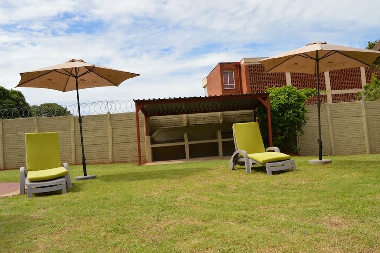 Hotel Iqhayiya Guest House