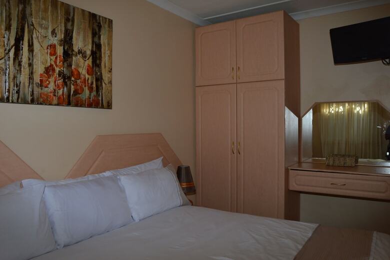 Hotel Iqhayiya Guest House