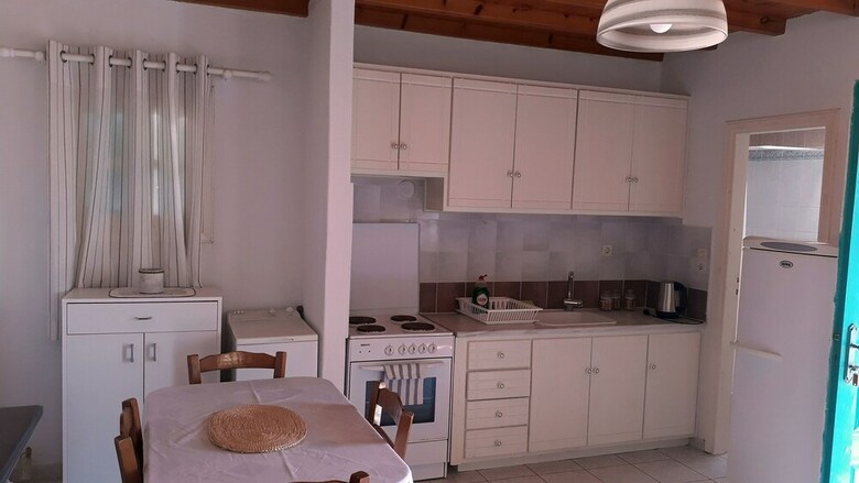 Antoninis Village Complex