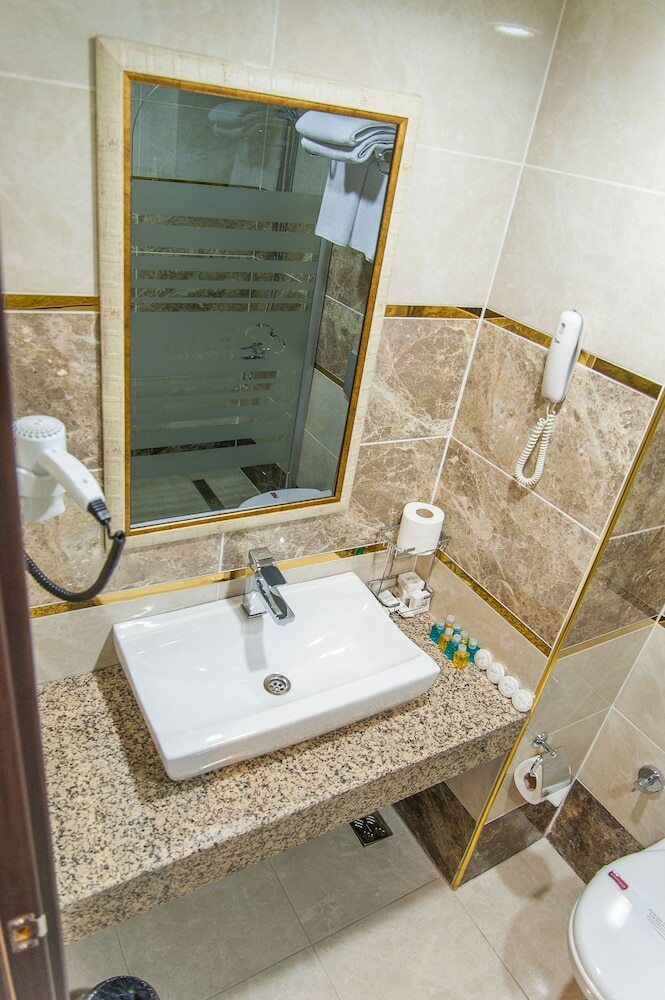 Dundar Hotel