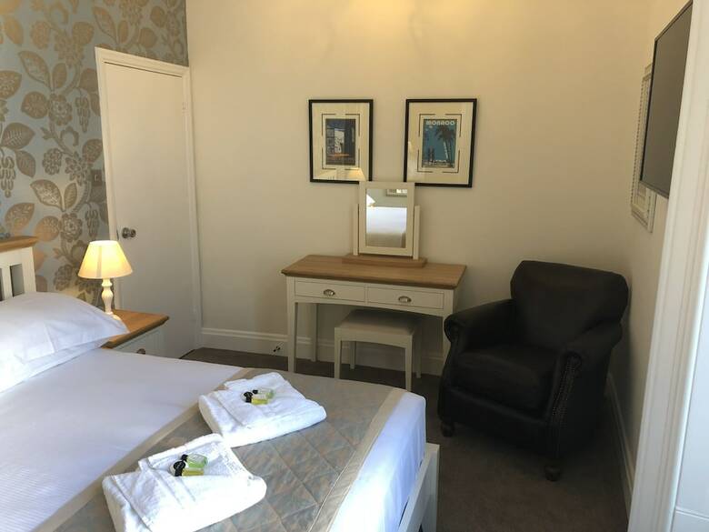Almorah Hotel