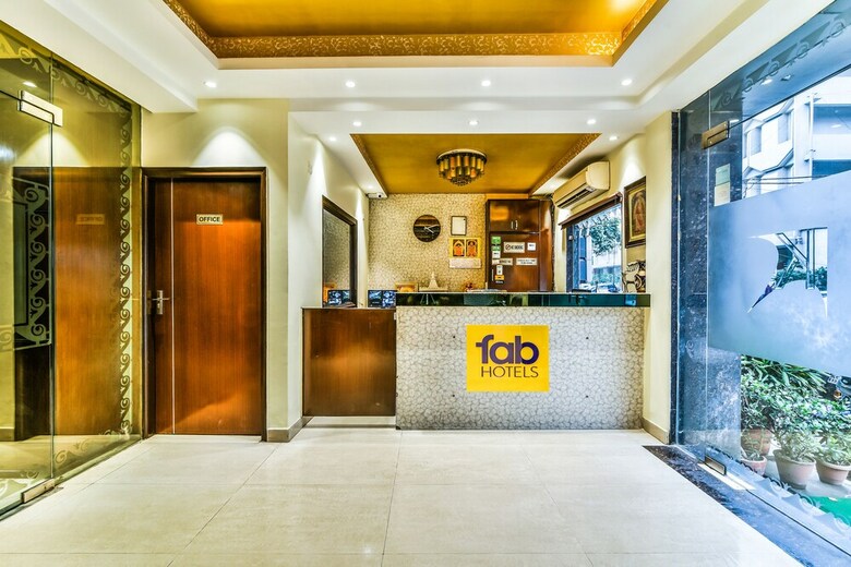 Fabhotel Kingston