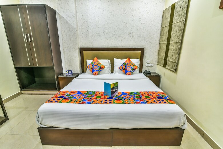 Fabhotel Kingston