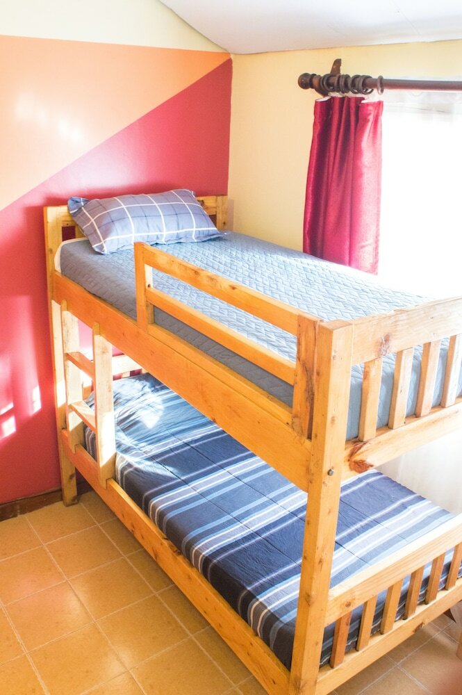 Hostal Naisula Place - Hostel