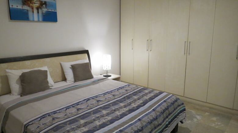 Aparthotel Beachfront Suite Alit