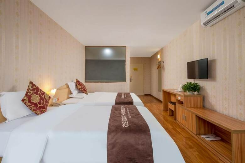 Leo Boutique Hotel