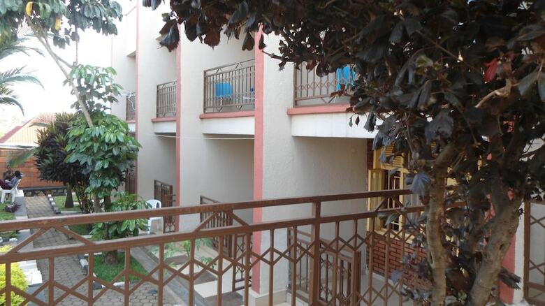 Hotel Airport Luxury Motel