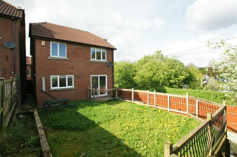 3 Bedroom Holiday Home With River Views
