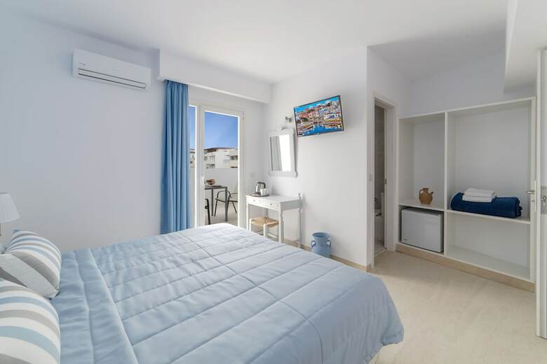 Naiades Marina Hotel