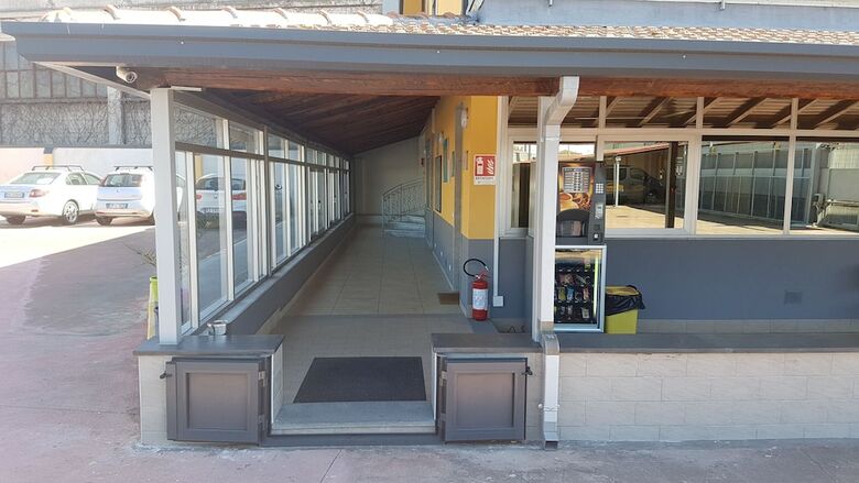 Hotel Etna Parking
