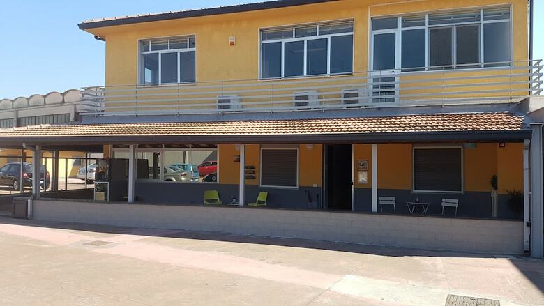 Hotel Etna Parking