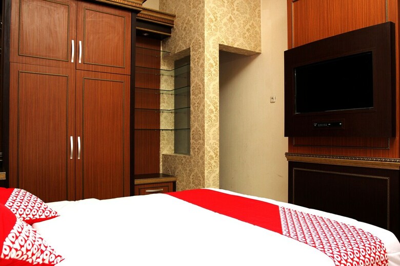 Hotel Oyo 417 Bama Guesthouse