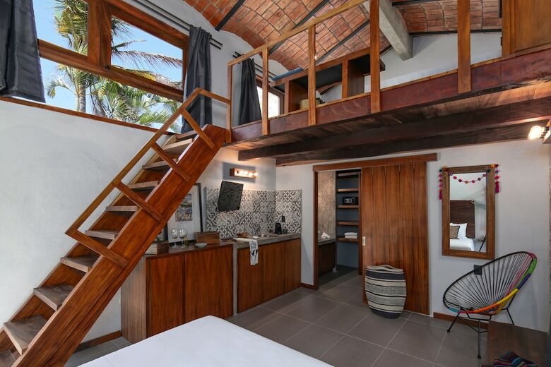 Bed & Breakfast Distrito 88 - Adults Only