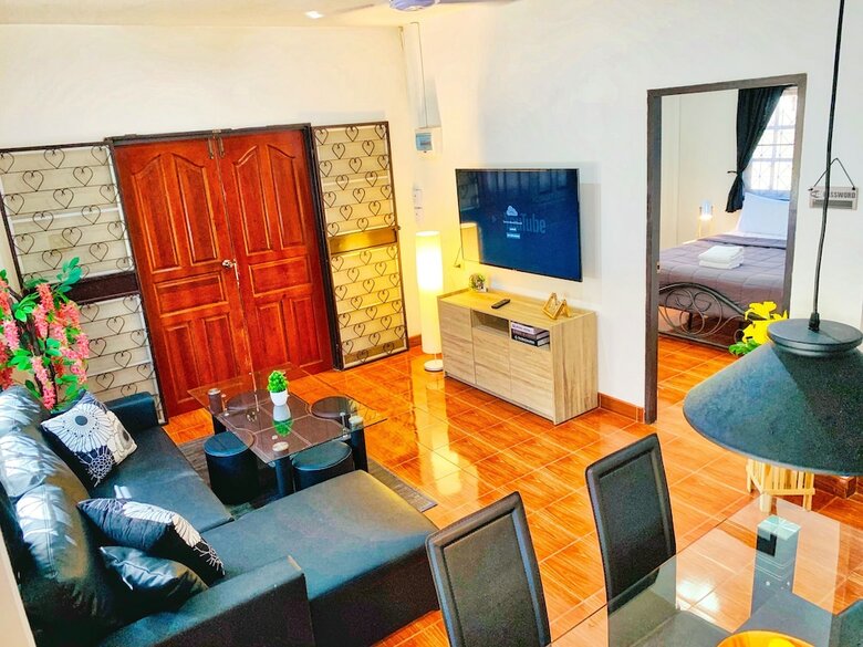Hotel Thai Orange Magic