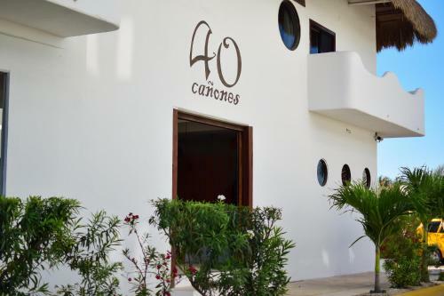 Hotel 40 Ca�ones