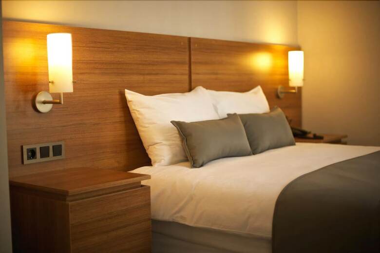 Hotel 117