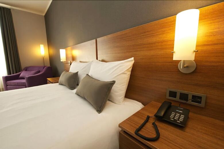 Hotel 117