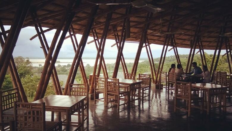 Hotel Hanchey Bamboo Resort