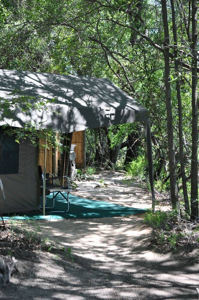 Askiesbos Okavango Delta
