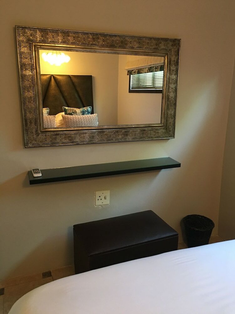 Modern Goldfields Apartments