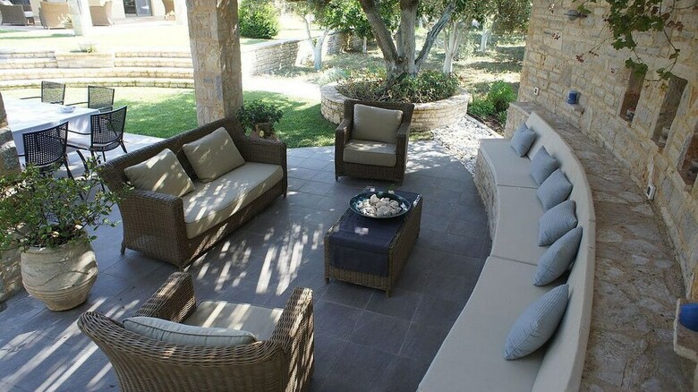 Apartamentos Patras Villa Elia