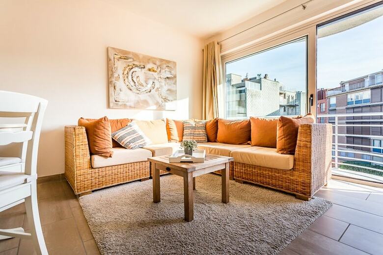 Apartamentos Gaston Lejeune 304