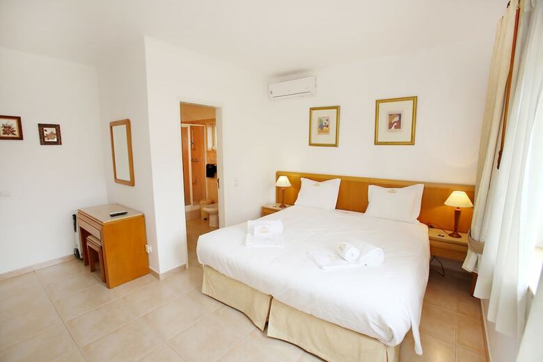 Apartamentos V4 Vila O�sis