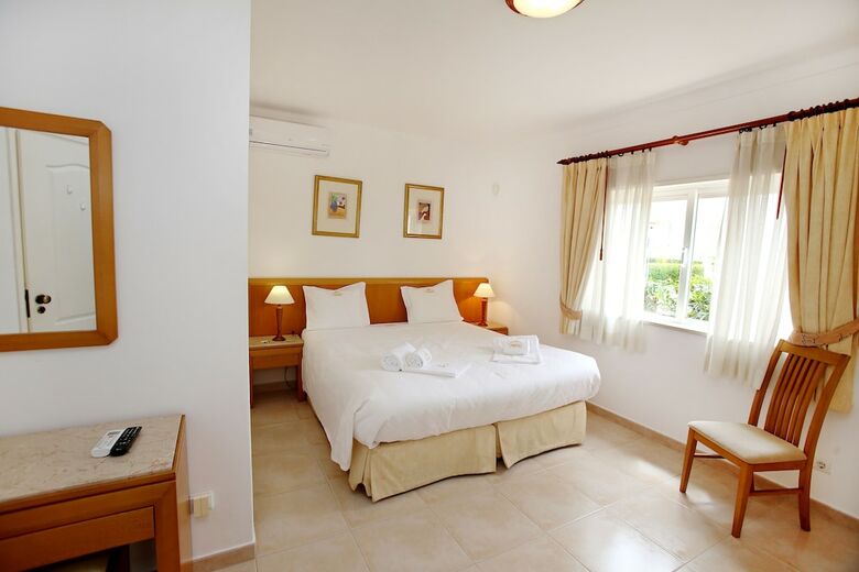 Apartamentos V4 Vila O�sis