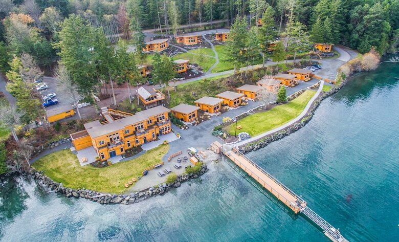 Hotel Snug Harbor Resort