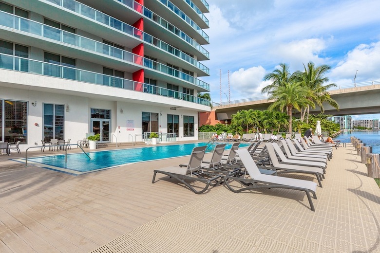 Private Ocean Luxury Condos At Beachwalk