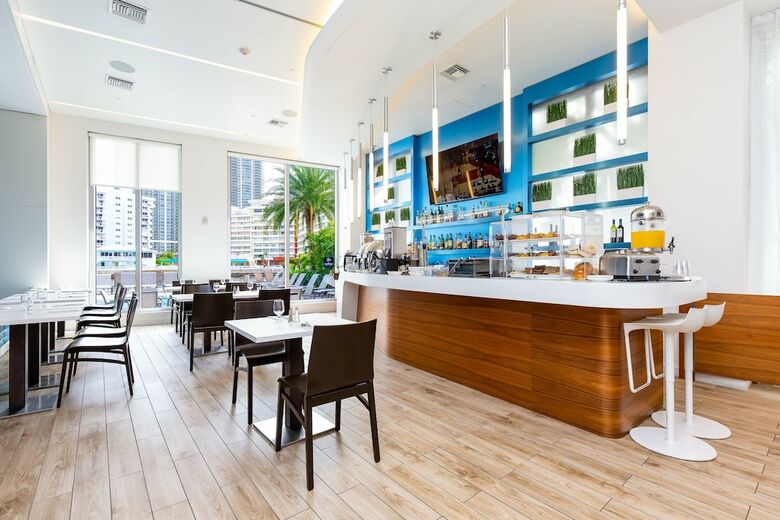 Private Ocean Luxury Condos At Beachwalk