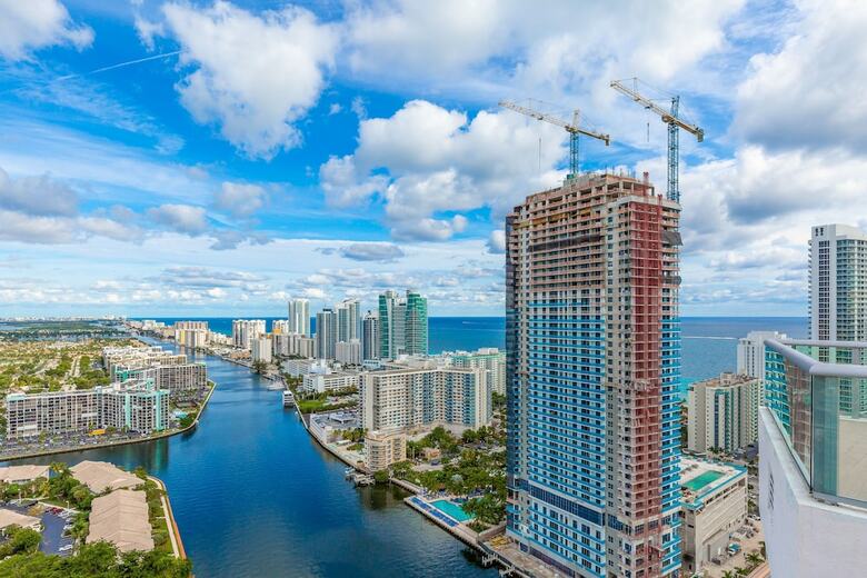Private Ocean Luxury Condos At Beachwalk