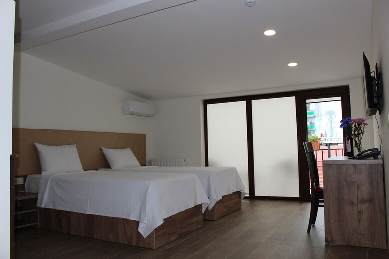 Boutique Hotel 32