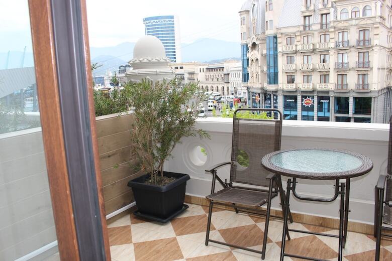 Boutique Hotel 32