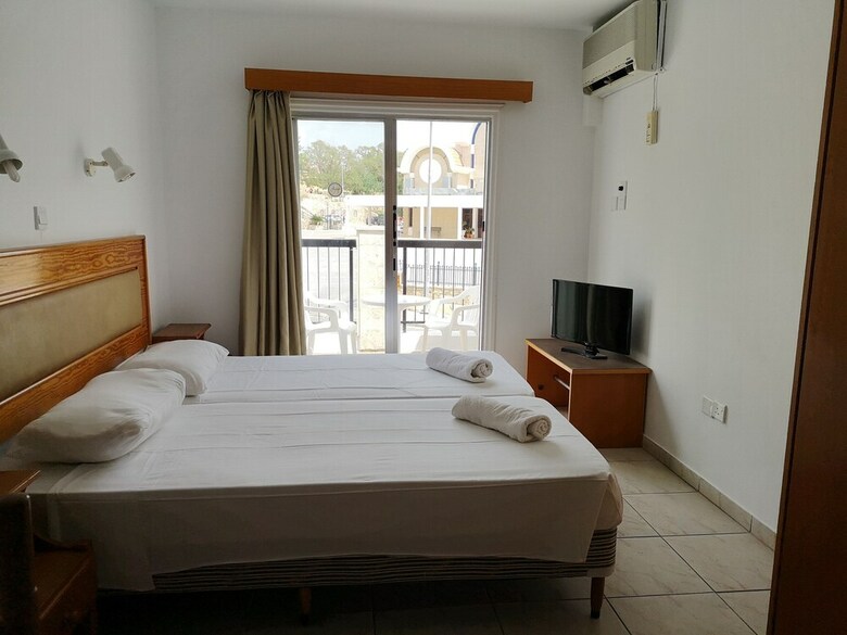 Summer's Hotel Apartments