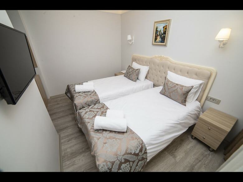 Hhk Hotel Downtown