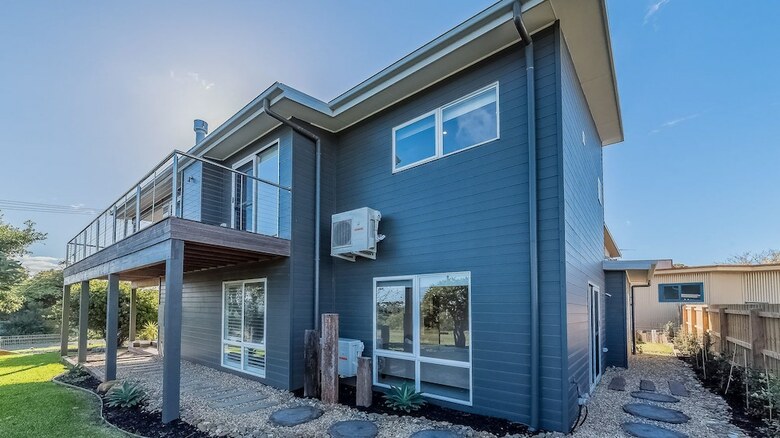 7 Graydens With Views In Ventnor