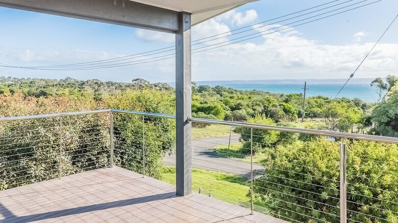 7 Graydens With Views In Ventnor