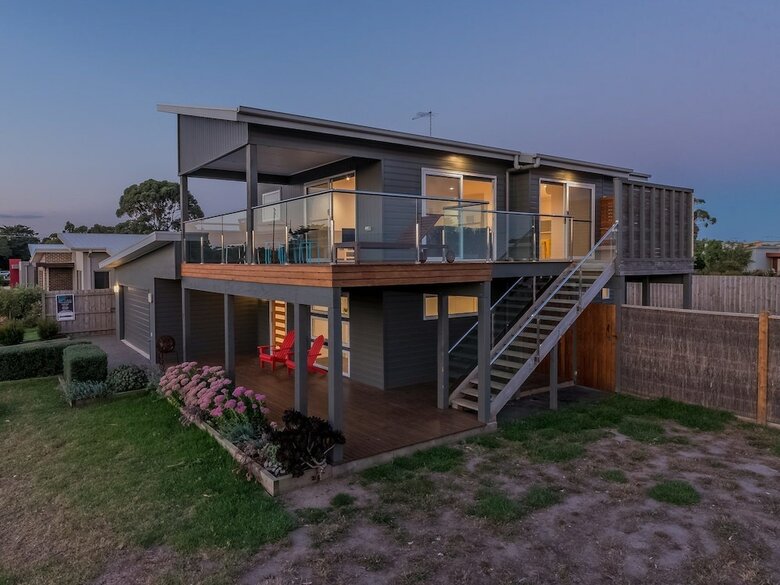7 Boardwalk Lakeside In Cowes