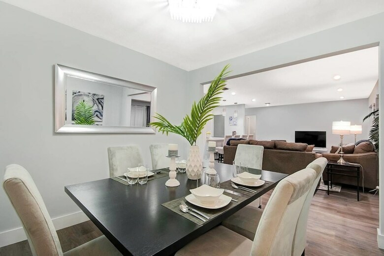 Comfortable Luxurious Home Min To Beach W/hottub