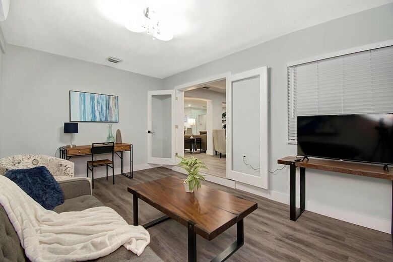 Comfortable Luxurious Home Min To Beach W/hottub