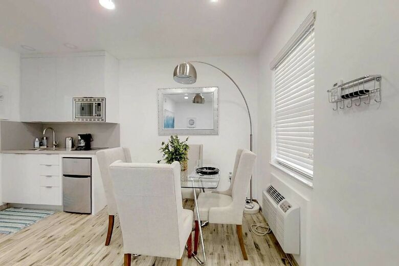 Apartamentos Chic 1 Br W/ Parking Space & Walk To The Beach #6