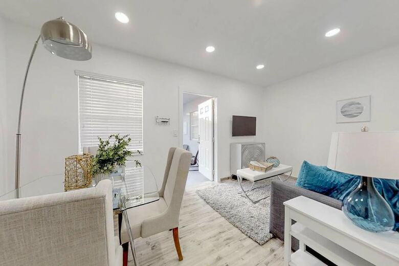 Apartamentos Chic 1 Br W/ Parking Space & Walk To The Beach #6