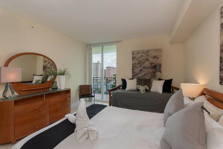 Apartamentos Stylish Modern 2bd/2bth Apt. Min To Beach