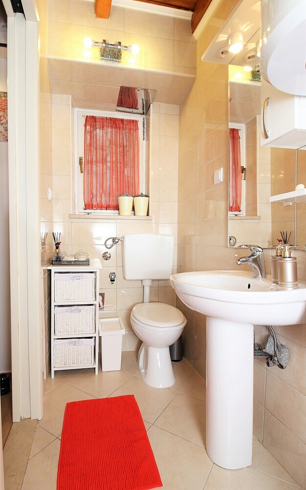 Apartamentos Melek Accommodations
