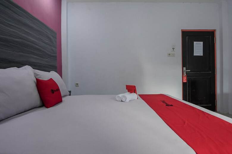 Hotel Reddoorz Near Taman Murjani