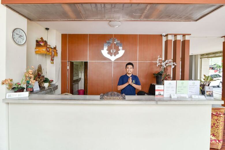 Hotel Reddoorz @ Raya Kuta