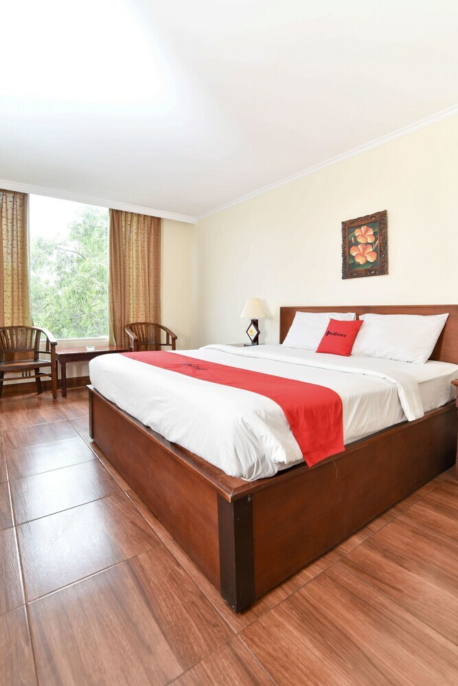 Hotel Reddoorz @ Raya Kuta