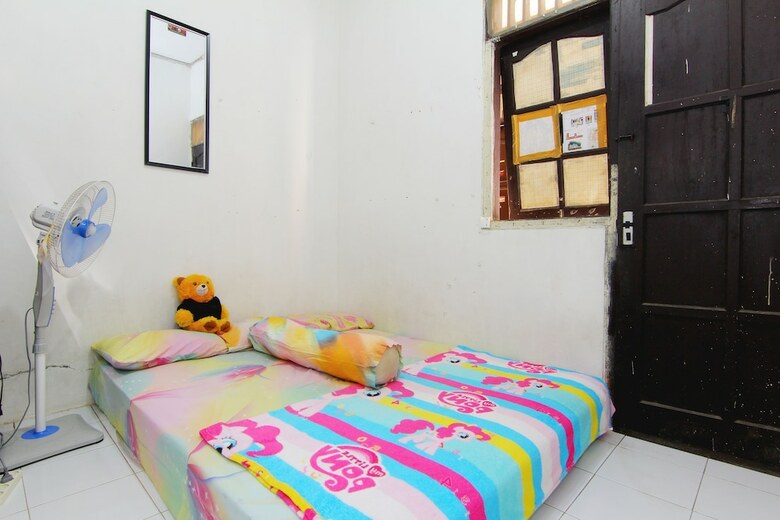 Hotel D'angkring Wisma Sarjana