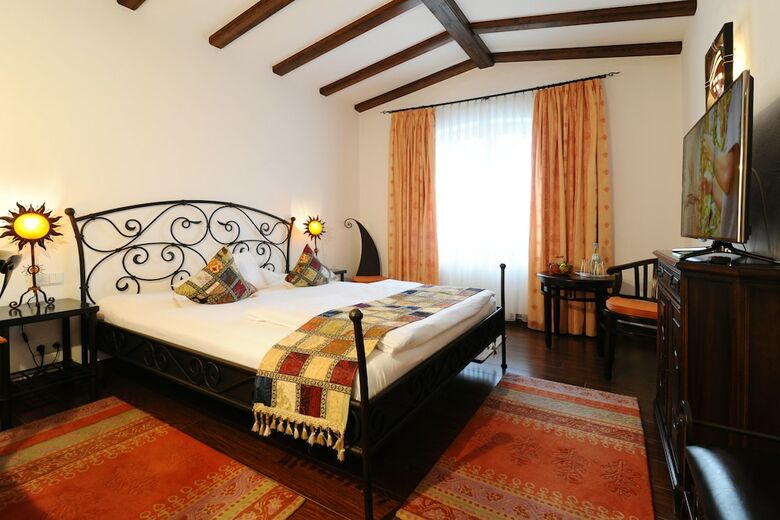Wellness- & Genusshotel Weisser B�r